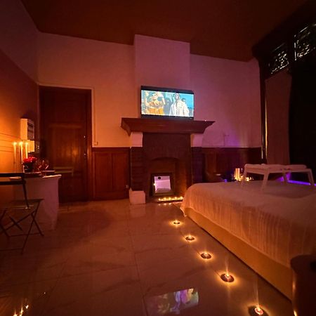 Pink Room Tourcoing Ngoại thất bức ảnh